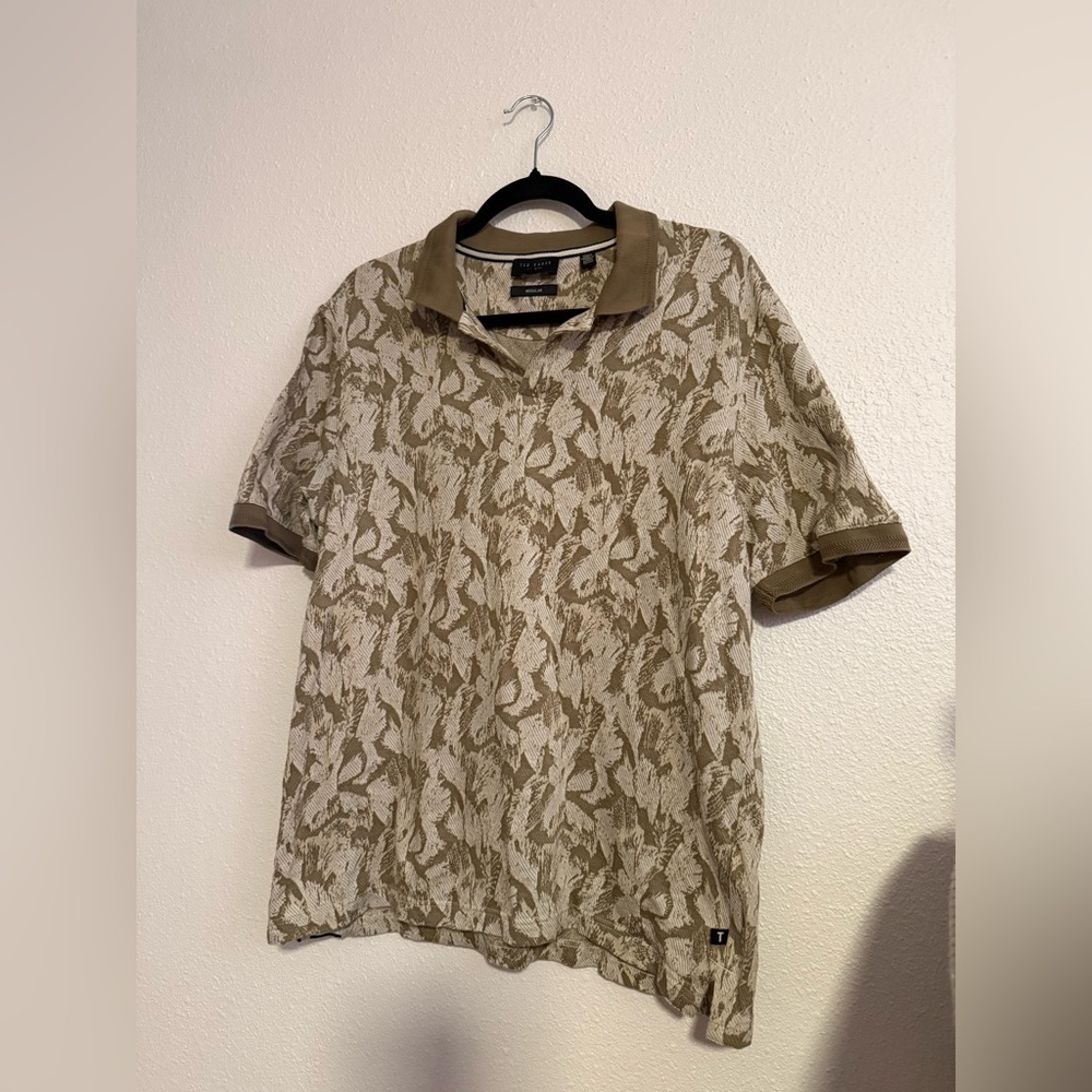 Ted Baker Plasta Short Sleeve Regular Fit Floral Polo - Picture 4 of 9